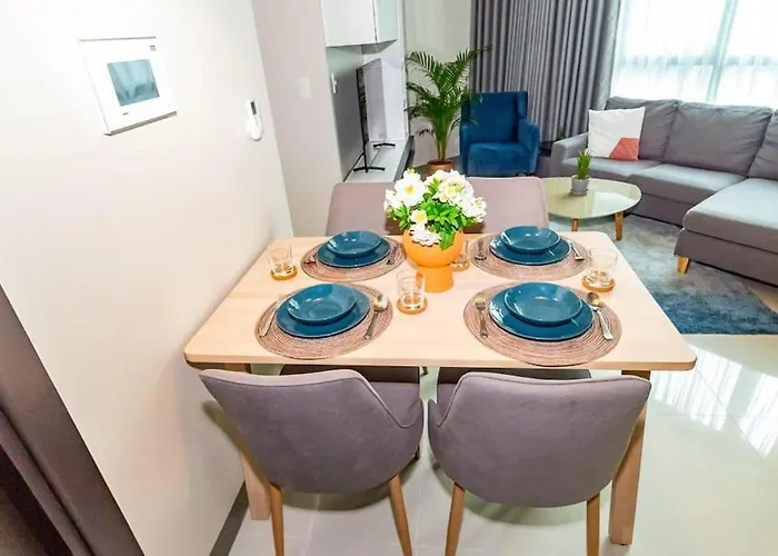 At Uptown Parksuites Ii Uptown Bgc